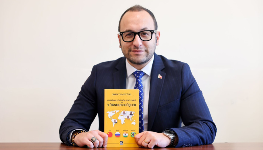 Yeni kitabıyla yeni dünya düzenini inceledi