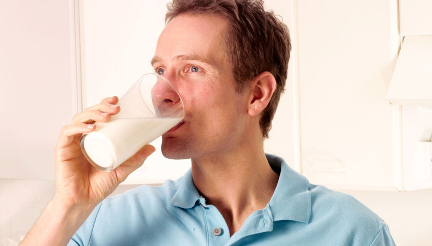 Süt ve süt ürünlerinin fazla tüketilmesi riski artırıyor. Prostat kanseri hakkında merak edilen 10 soru