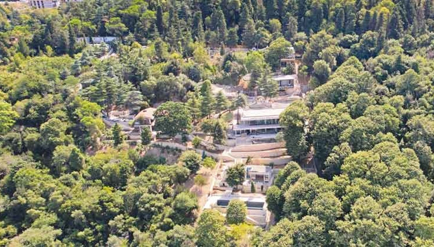 Kaçak malikâneye erken yıkım