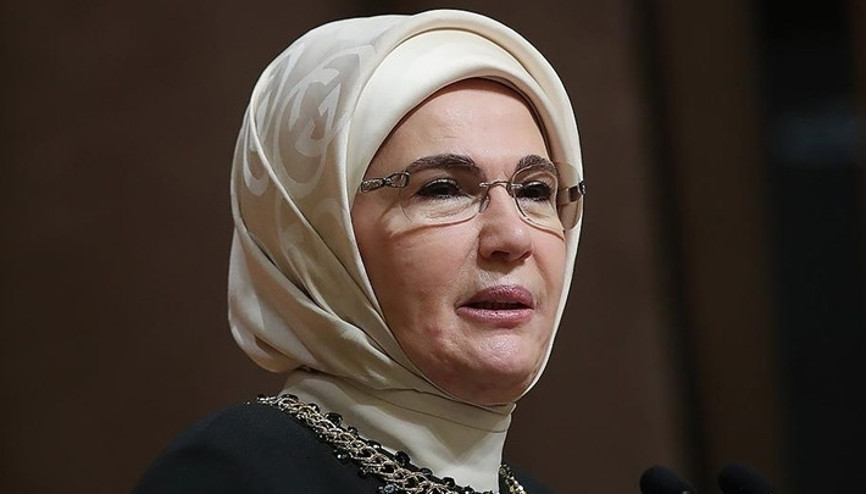 Emine Erdoğandan Mevlit Kandili paylaşımı
