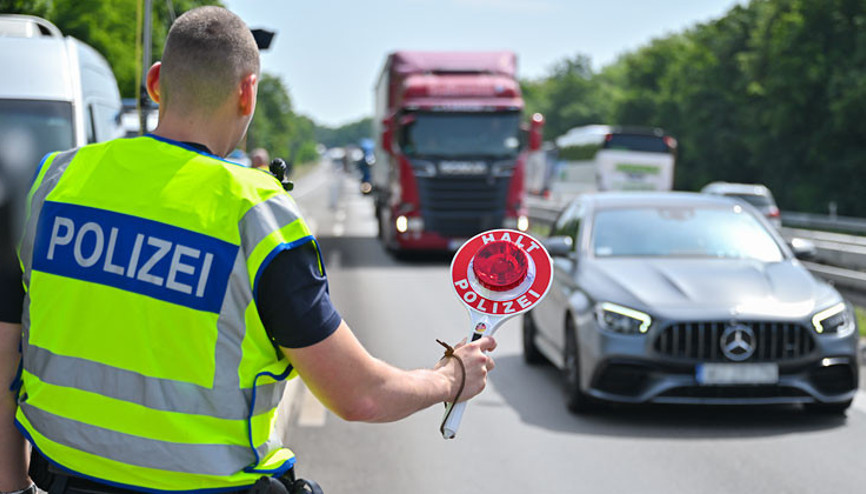 Almanya sınırları kapattı Almanya sınırları kapattı