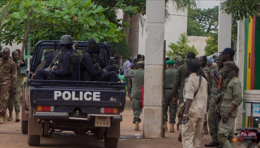 Mali diken üstünde Bamakoda silah sesleri...