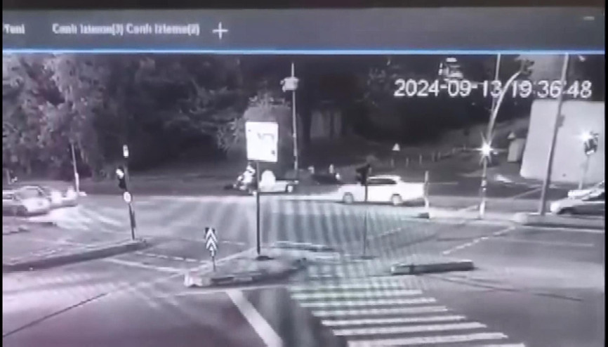 Beykoz’da kırmızı ışıkta geçen otomobil motosikletliye çarptı