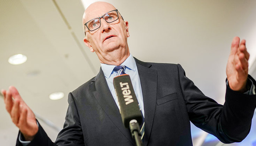 SPD’yi Woidke kurtardı