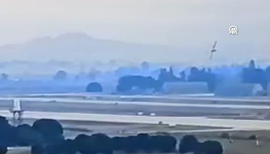 Eğitim uçağının kaza anı kamerada