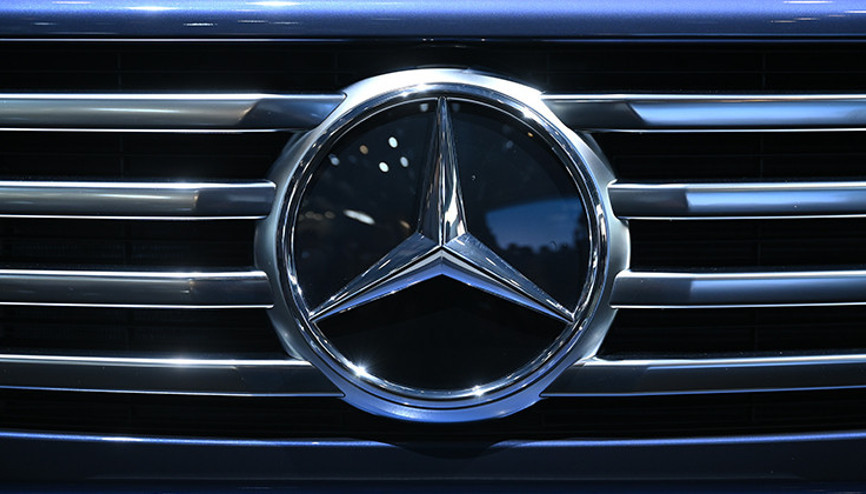 Mercedes, saatte 95 km hıza kadar otonom sürüş sunacak