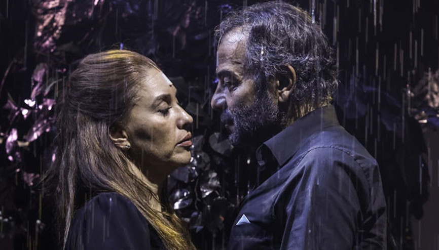 Sezonun ilk oyunu perde açtı