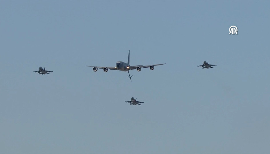 AKINCI FİLO, TEKNOFEST’te gösteri uçuşu yaptı