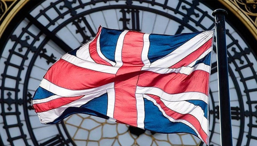 Eski vekilden Demir Kubbe çağrısı: Putinin füzeleri Londrayı dakikalar içinde yok edebilir