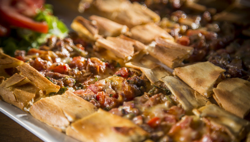 MASTERCHEF PİDE TARİFİ ( Ev yapımı kıymalı, kuşbaşılı kaşarlı pide) || Evde pide nasıl yapılır, malzemeleri neler