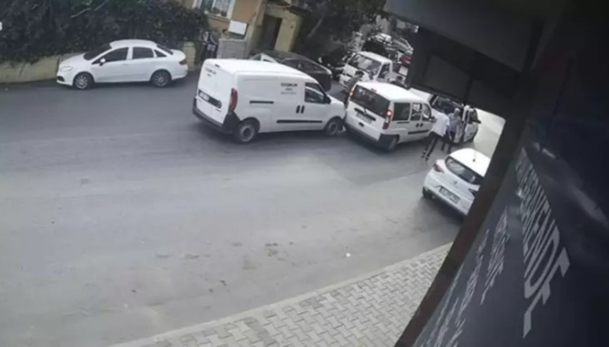 Kağıthane’de trafikteki çekiçli saldırının yeni görüntüleri ortaya çıktı