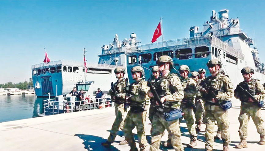 Amfibiyle yardım ve tahliye Sancaktar ve Bayraktar’dan çifte görev