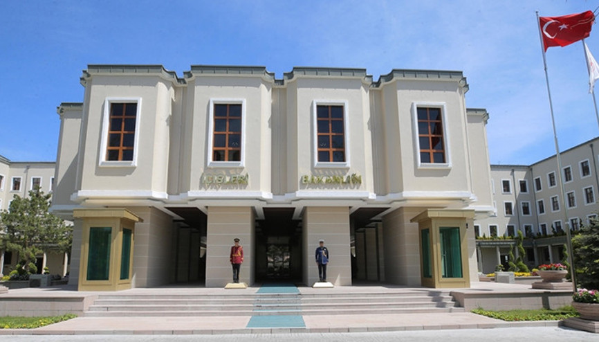 Mersinde KYK yurdu önündeki cinsel saldırı iddiaları asılsız çıktı... İçişleri: Asılsız paylaşım yapan 15 kişi hakkında işlem başlatıldı