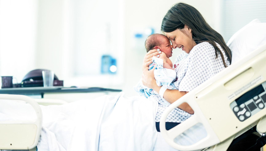 Anne adaylarını teşvik için normal doğuma sezaryen garantisi