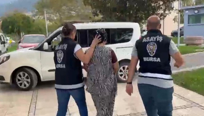 Bursada gelinini öldüren kayınvalide, kuyumcuda yakalandı