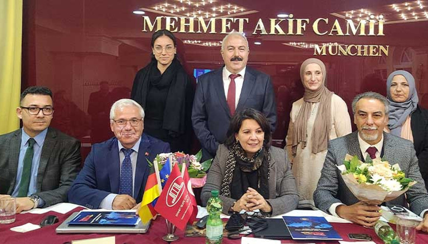 ‘Çifte Vatandaşlık’ paneline yoğun ilgi