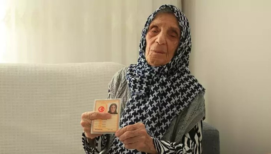 Cumhuriyet ile yaşıt Nuriye Nine, yıllara meydan okuyor