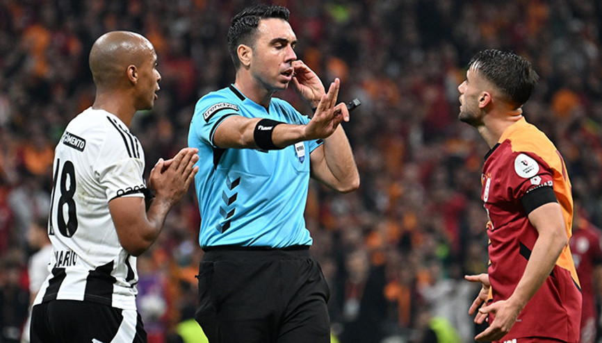 2. golden önce yanlış tarafa faul verdi, 2 kırmızı ve 1 penaltı atladı