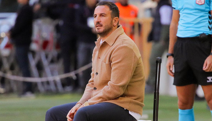 Konyasporda beklenen oldu: Teknik Direktör Ali Çamdalı ile yollar ayrıldı