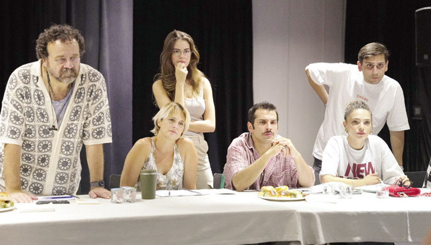 İlk oyunun biletleri tükendi