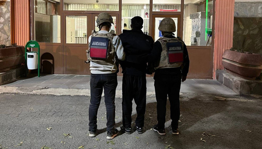 Hakkaride çocuğa istismardan aranan hükümlü operasyonla yakalandı