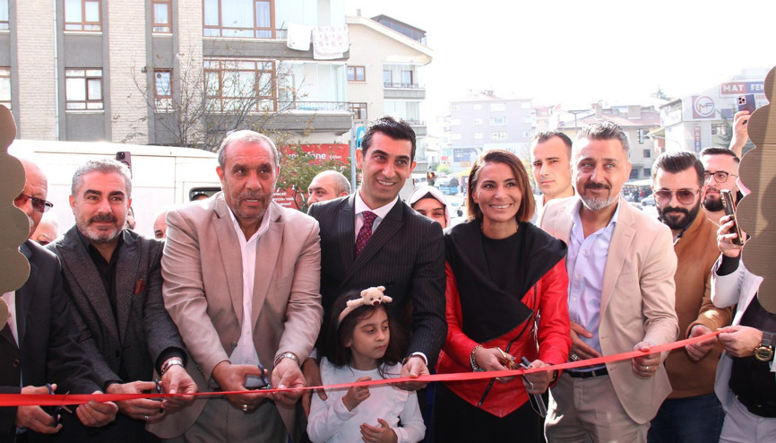 Yeni restorana görkemli açılış