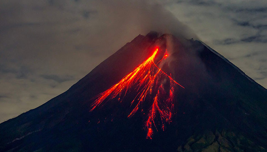 Yanardağ patlamasında 9 kişi öldü