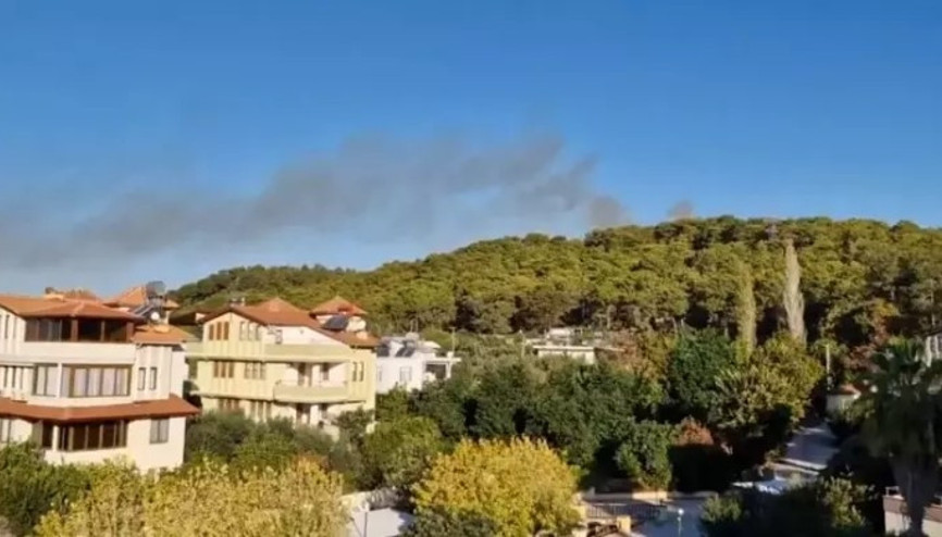 Antalya’da paramotor olduğu değerlendirilen hava aracı düştü