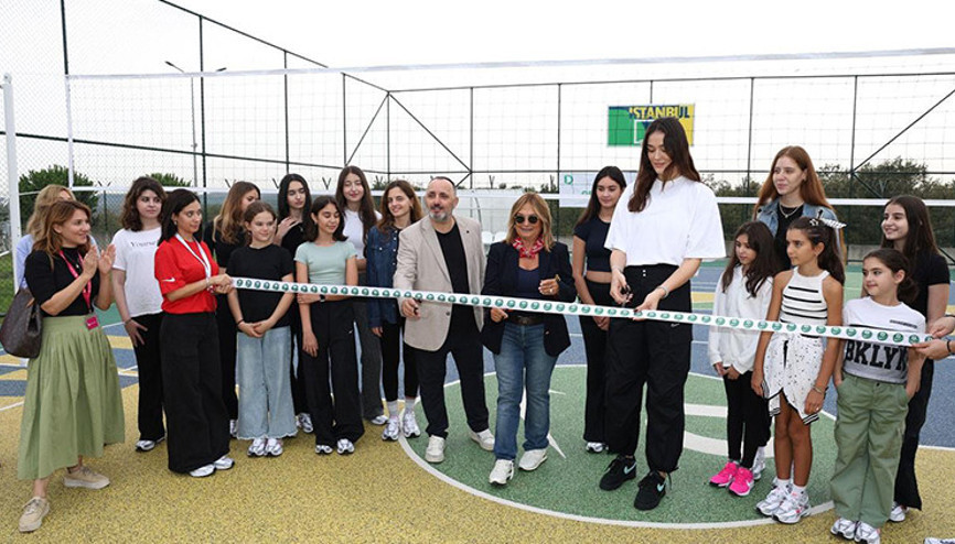 Deichmann Türkiye’den destekleyici bir adım: Koruncuk Vakfı için çok fonksiyonlu spor sahası