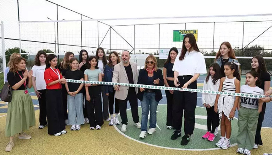 Deichmann Türkiye’den destekleyici bir adım: Koruncuk Vakfı için çok fonksiyonlu spor sahası