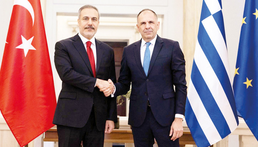 Dışişleri Bakanları Atina’da buluştu: ‘2 komşu için tarihi fırsat’
