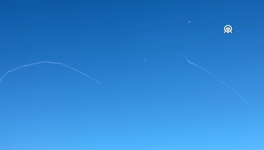 Lübnan tarafından İsrailin kuzeyine atılan roketler demir kubbe tarafından imha edildi