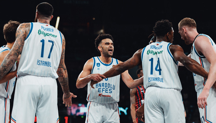 Anadolu Efes, İspanyada kazandı