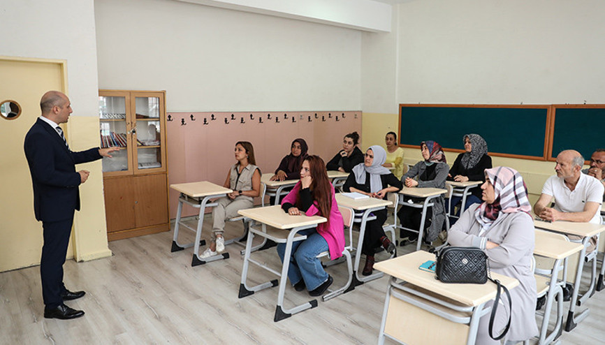 Ebeveynler için ‘Maarif Modeli’ okulları açılıyor