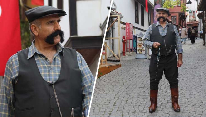 Gören dönüp bir daha bakıyor Gören dönüp bir daha bakıyor