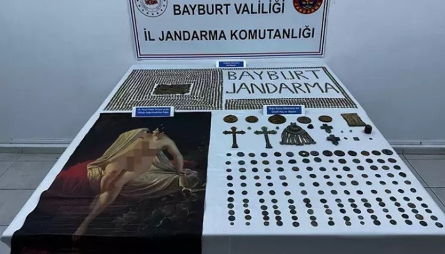Bayburt’ta, Picasso’ya ait olduğunu öne sürüp 6 milyon Euro değer biçtikleri tabloyla yakalandılar