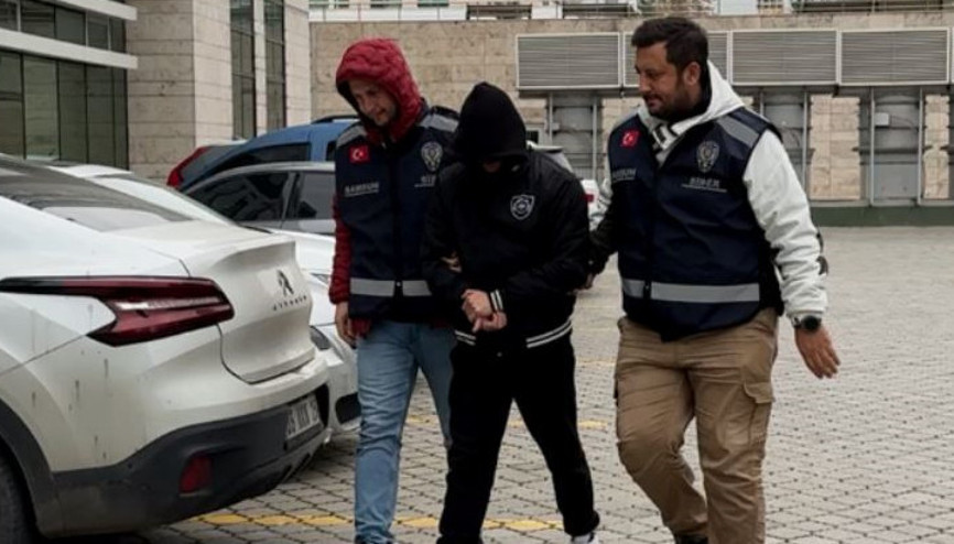 Samsunda yasa dışı bahse teşvik suçundan evine yapılan baskınla gözaltına alındı