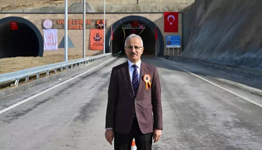 Bakan Uraloğlu, Güzeldere Tüneli Açılış Töreni’ne katıldı