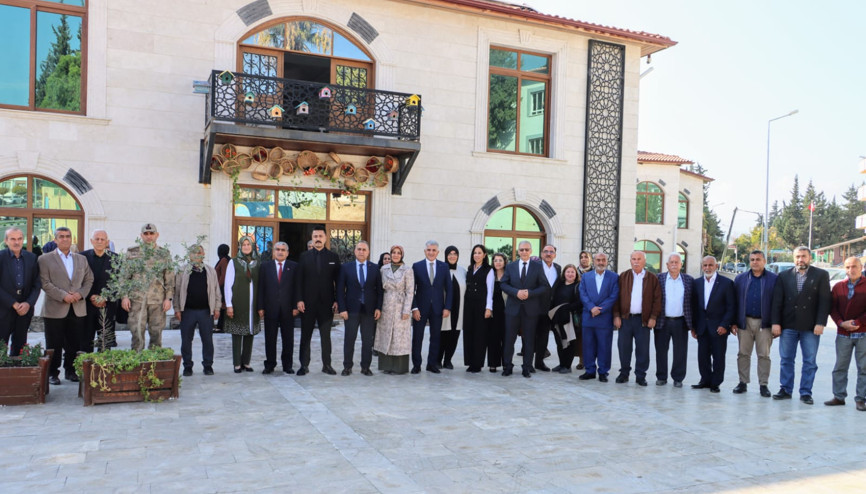 SGK, emeklileri kahvaltıda ağırladı SGK, emeklileri kahvaltıda ağırladı