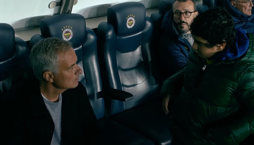 Mourinhodan 13 yaşındaki taraftara büyük jest