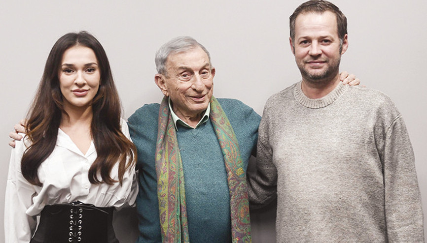 Bu filmde her şey ters köşe