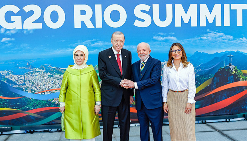 Cumhurbaşkanı Erdoğan Sürdürülebilir Kalkınma ve Enerji Geçişi oturumuna katıldı Cumhurbaşkanı Erdoğan Sürdürülebilir Kalkınma ve Enerji Geçişi oturumuna katıldı