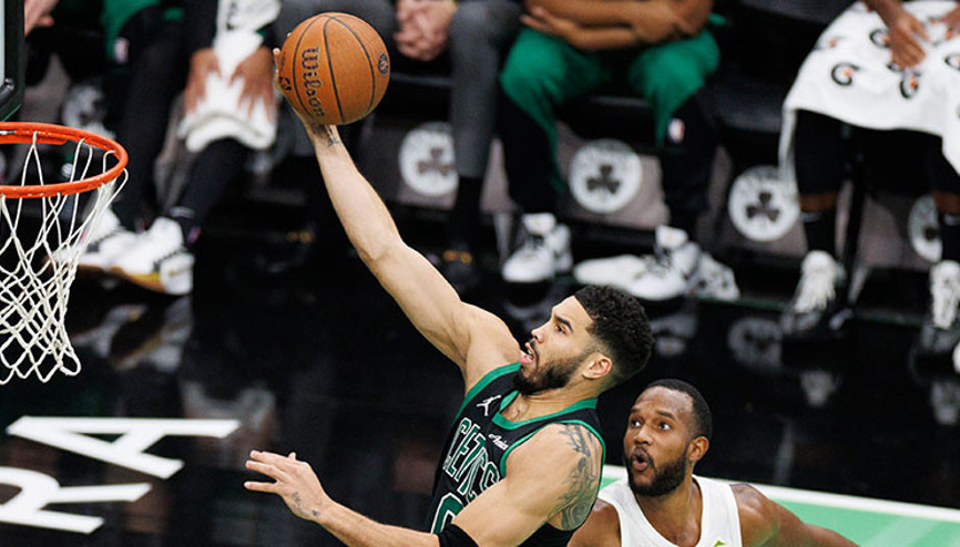 Cleveland Cavaliersın 15 maçlık galibiyet serisi Bostonda bitti