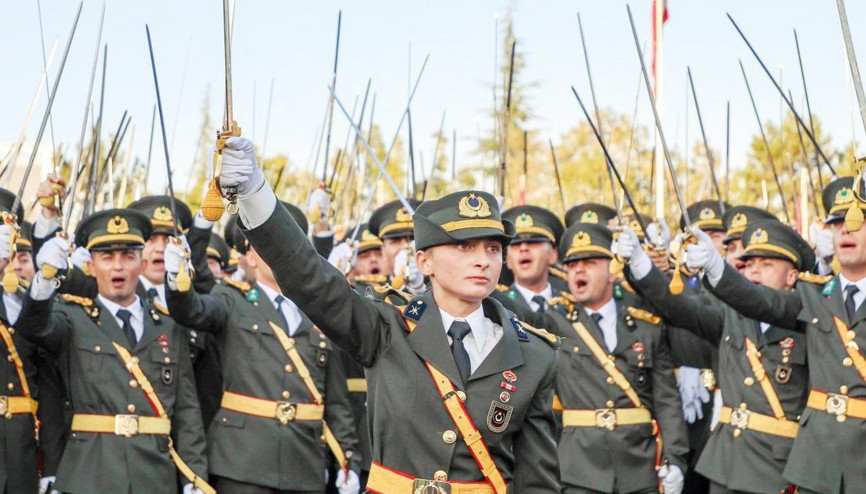Teğmenler açıklaması: Disipline sevk etme karar anlamına gelmez