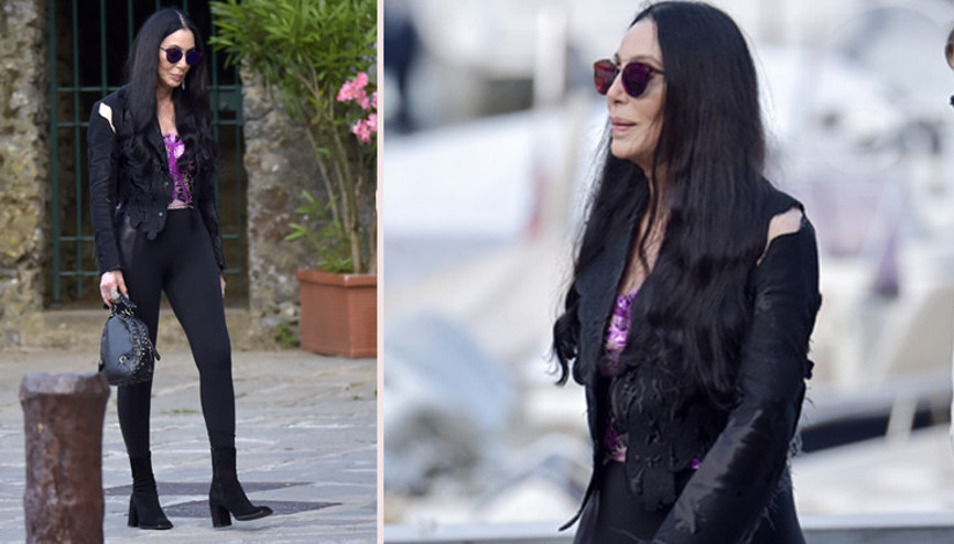 O zaman da kendisinden gençleri seviyormuş... Deli gibi aşıktım, beni terk etti... Onu hâlâ seviyorum O zaman da kendisinden gençleri seviyormuş... Deli gibi aşıktım, beni terk etti... Onu hâlâ seviyorum