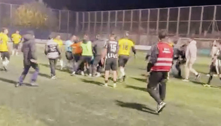 Hakeme saldıran futbolcu tutuklandı