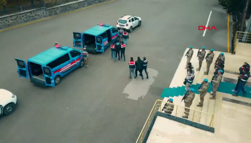 DEAŞ Terör Örgütüne düzenlenen GÜRZ-26 operasyonlarında 54 şüpheli yakalandı