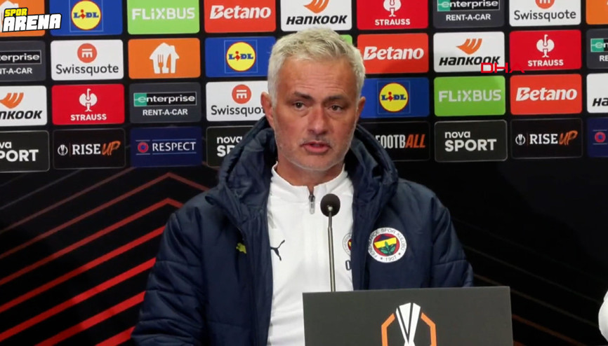 Mourinhodan çarpıcı sözler: Futbolcu ağlayarak değil, çalışarak para kazanır