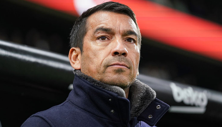 Son dakika: Beşiktaşta Giovanni van Bronckhorst ile yollar ayrıldı