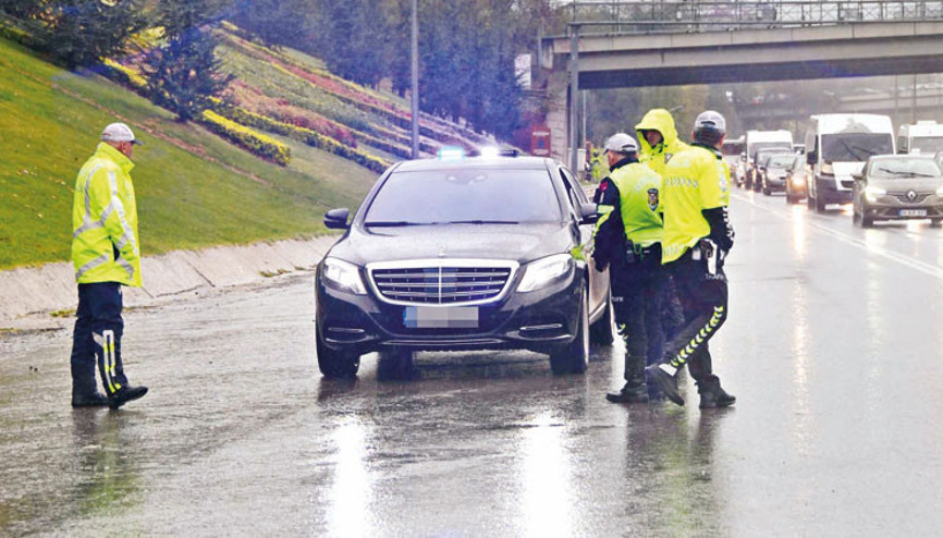 Resmi Gazete’de yayımlandı ‘Çakar’ın cezası 96 bin TL Resmi Gazete’de yayımlandı ‘Çakar’ın cezası 96 bin TL